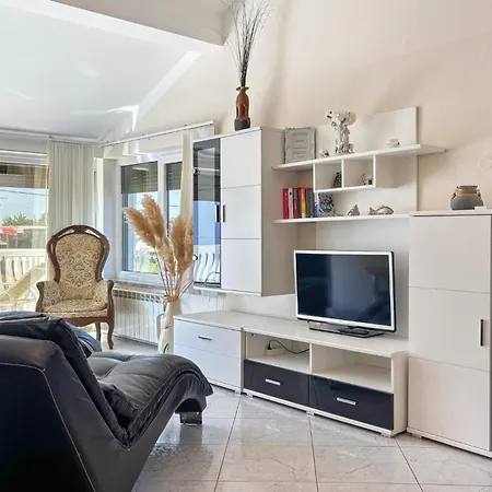 Σπίτι διακοπών Cozy In Vardica With Sauna *