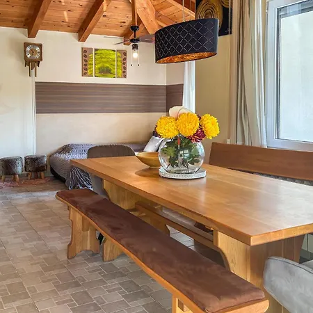 Cozy In Vardica With Sauna Σπίτι διακοπών Vilanija