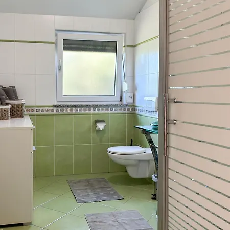Ferienhaus Cozy In Vardica With Sauna Vilanija